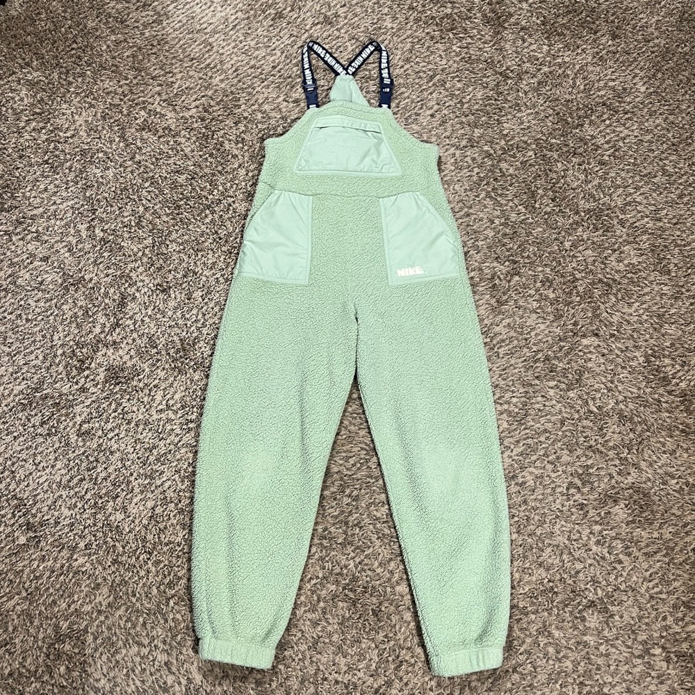 Nike Sportswear Sherpa Fleece Overalls Girls Green Plush Bib FJ6157-343 L